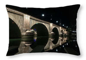 London Bridge Stillness #1 - Throw Pillow